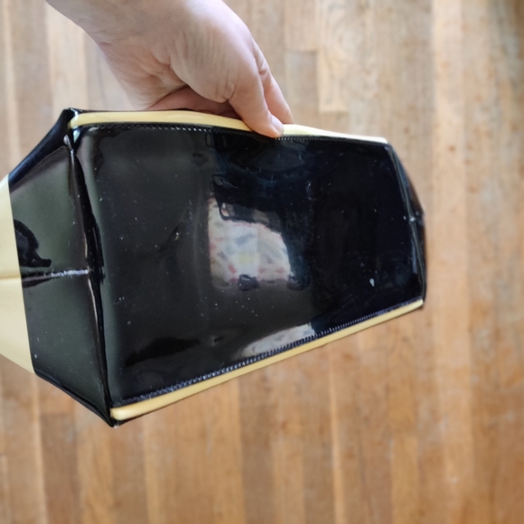 Kate Spade Sophie Penn Valley Black and Cream Striped Tote Bag - Picture 13 of 14